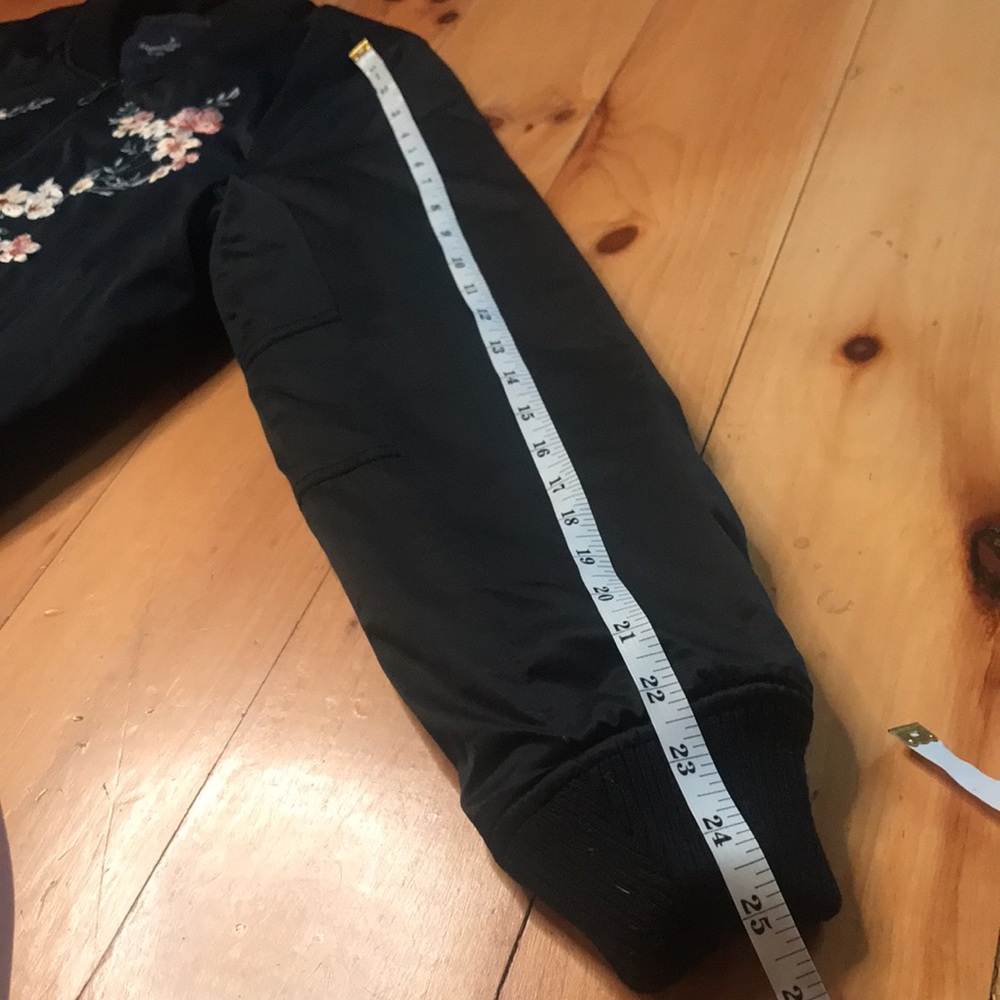 AE Bomber Jacket - Picture 7 of 10